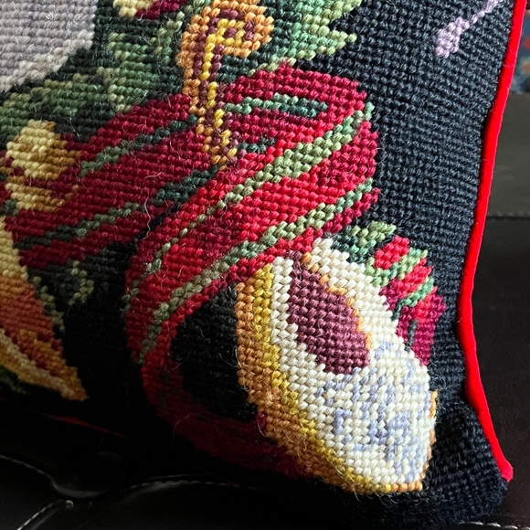 Christmas Angel Musical Instrument Pillow WOOL NEEDLEPOINT, RED velvet 14 x 14 - Picture 13 of 15